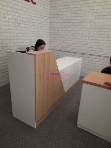 Quầy Lễ Tân 50 x 200